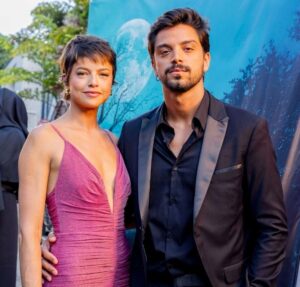 Rodrigo Simas faz declaração apaixonada para Agatha Moreira: Cada vez mais incrível e linda