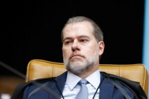 Senadores miram em família de Toffoli e pedem convocação de parentes do ministro em CPI do Crime Organizado