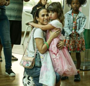 Tatá Werneck se declara para a filha, Clara Maria: Nasci para ser sua mãe