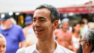 César Tralli curte passeio com Ticiane Pinheiro e a filha em dia de folga; fotos