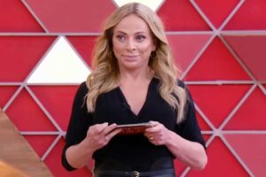 Christina Rocha interrompe ‘Casos de Família’ e dá bronca em convidados: ‘Estão forçando a barra’