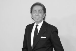 Morre Valentino Garavani, ícone da moda, aos 93 anos