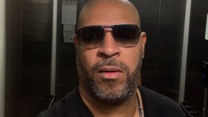 Adriano Imperador denuncia golpe após a mãe perder R$ 15 mil; entenda