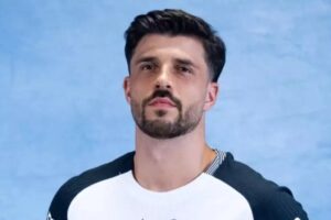 Corinthians rescinde contrato com Héctor Hernández