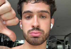 João Guilherme exibe mudança no corpo após um mês sem treinar e faz alerta: “Não recomendo”