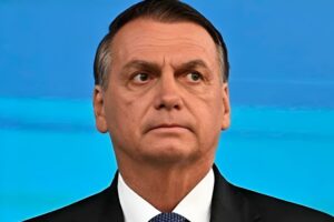 Ministros do STF defendem prisão domiciliar para Bolsonaro