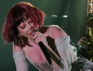 Lady Gaga interrompe show e faz discurso contra Trump: ‘Meu coração dói’; VEJA VÍDEO