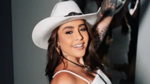 Lauana Prado confirma gravidez durante show no Rio de Janeiro