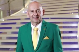 Luciano Hang recebe visita especial na Havan