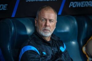 Mano Menezes é o novo técnico da seleção do Peru