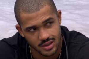 BBB26: Matheus confessa ter sujado parede do banheiro com cocô