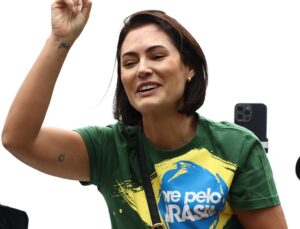 Michelle Bolsonaro chega no último dia de caminhada de Nikolas Ferreira e manda recado; VEJA VÍDEO!