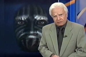 Mister M ressurge após anos sem máscara e deixa internautas impressionados com a beleza: ‘Isso é truque’