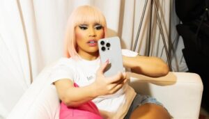 Em evento, Nicki Minaj se declara ‘fã número 1’ de Donald Trump