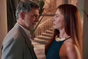 Três Graças: Rogério retorna ao casarão e expulsa Arminda