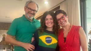 Sandra Annenberg revela preocupação com a filha que mora longe: ‘Estamos’