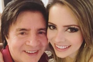 Sandy completa 43 anos e recebe mensagem especial de Xororó