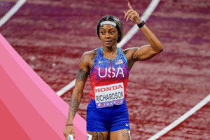 Vídeo mostra medalhista olímpica implorando para não ser presa após flagrante em alta velocidade; assista