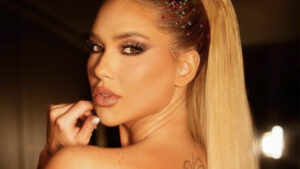 Vini Jr reage ao ver foto de Virginia sem nada da cintura para cima