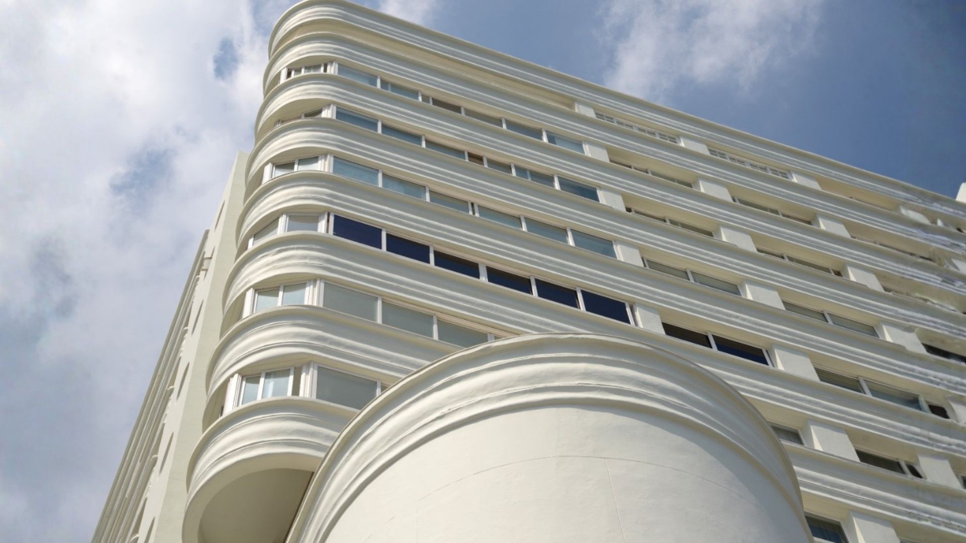 Astro de Hollywood mantém apartamento histórico de R$ 2 milhões no Brasil