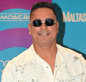 No hospital, Xanddy posta vídeo e tranquiliza os fãs: Foi apenas um susto