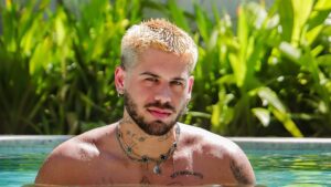 Zé Felipe mostra mudanças no corpo após rotina de atividades físicas