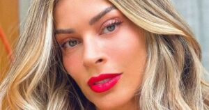 Traje mínimo de Grazi Massafera em baile chique vira assunto: ‘Isso não dá’