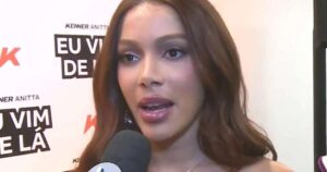 Anitta reage ao saber que evangélicos pregaram na porta do seu show: ‘Falar de orixás’