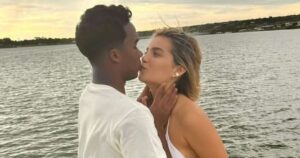 Mulher de Endrick, Gabriely Miranda dá alfinetada em meio a rumor de separação do jogador do Lyon após um ano de casamento