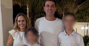 Mulher de secretário que matou os dois filhos faz primeiro pronunciamento em carta aberta