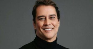 Ex-galã de ‘Terra Nostra’ abandona a fama por vida luxuosa na Europa