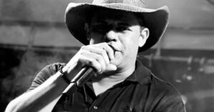 Cantor morre aos 47 anos no Ceará; veja causa da morte