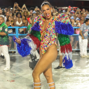 Alane Dias, Brunna Gonçalves, Mariana Goldfard… Veja as celebridades que desfilaram no ensaio técnico da Grande Rio