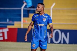 Jogador do Sampaio Corrêa se pronuncia após convulsão: “Foi mais um susto”