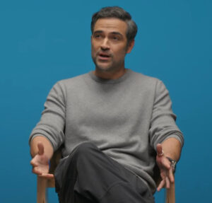 Alfonso Herrera, do RBD, defende Bad Bunny após críticas da apresentação: O importante aqui é a mensagem