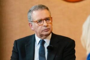 Antônio Seguro é eleito presidente de Portugal