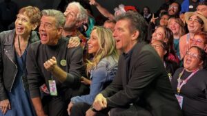 Ativa em causa social, atriz celebra 53 anos com fortuna milionária e nova mansão de R$ 30 milhões