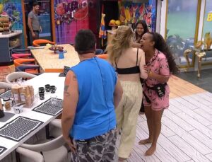 Sol é expulsa do BBB 26 após empurrar Ana Paula Renault; VEJA VÍDEO