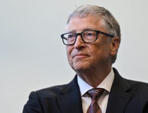 Bill Gates diz que se arrepende de relação com Jeffrey Epstein após novos documentos virem à tona
