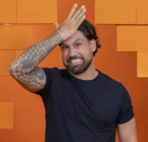 Brigido é o terceiro eliminado do BBB26 após disputa com Ana Paula Renault e Leandro