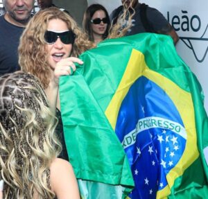 Ela vem aí! Shakira é confirmada como atração de mega show em Copacabana