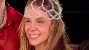 Carla Perez chama atenção ao surgir em foto inédita com os filhos e o marido: ‘Família linda’