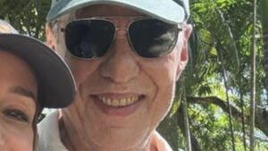 Aos 81 anos, Chico Buarque faz rara aparição com a esposa de 51 anos no fim de semana de Carnaval