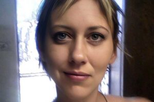 Astro do rock lamenta morte da filha: ‘Profunda tristeza’