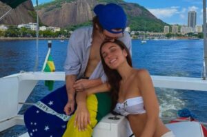 Filho de Victoria Beckham, Cruz Beckham se declara para namorada brasileira: “Minha outra metade”