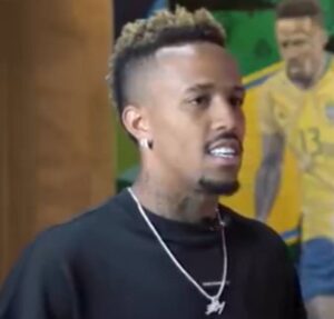 Éder Militão revela que se encantou por Tainá Castro um mês antes de assumir namoro com Karoline Lima
