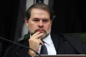 Congresso articula impeachment de Toffoli para blindar Moraes e enterrar investigações do Master