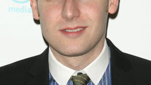 Maior bilionário do Brasil se casa com uma indonésia em cerimônia luxuosa na França