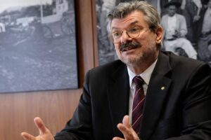 STJ afasta ministro Buzzi por assédio sexual