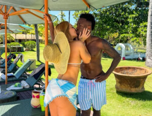 Virginia Fonseca conta detalhes de primeira vez com Vini Jr.